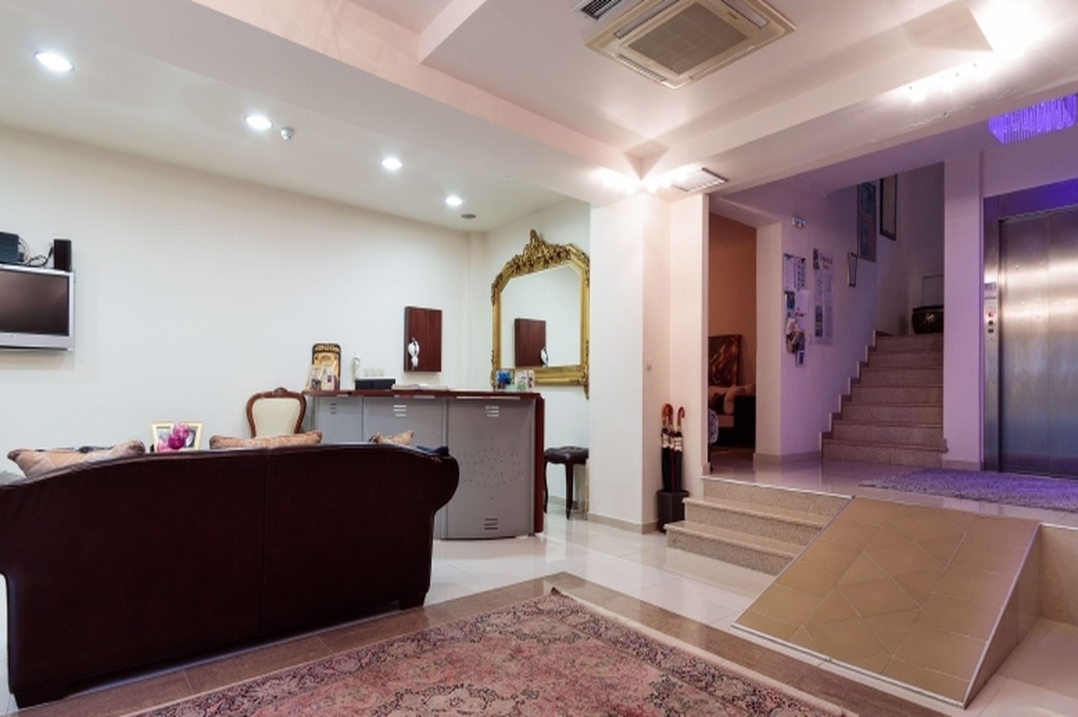 Christina Hotel Olympiakí Aktí 外观 照片